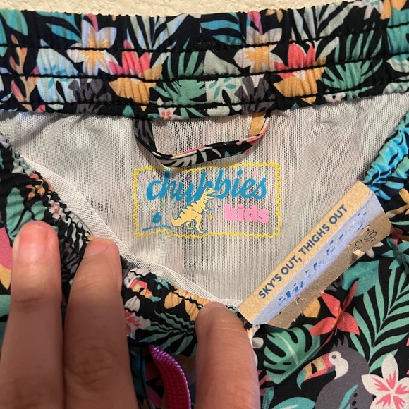 Chubbies Floral Kids's Shorts - Black and Multicolor size 6 - Picture 5 of 6